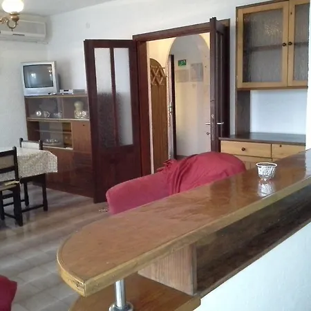 Berto Apartment Nerezine Exterior photo